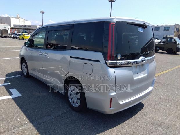 Toyota Noah 1 DOOR POWER KEY ST. 2021