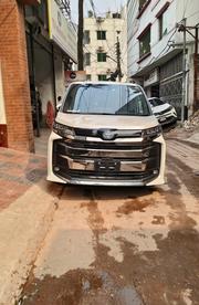 Toyota Noah SZ HYBRID PUSH START 2022 for sale
