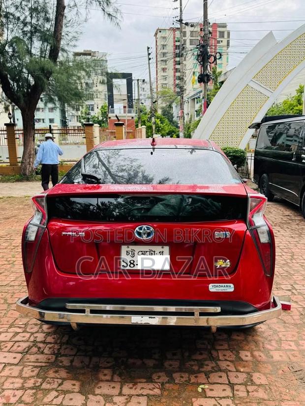 Toyota Prius S.Tourning.Selection 2016