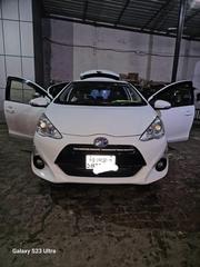 Toyota Aqua hybrid 2015 for sale