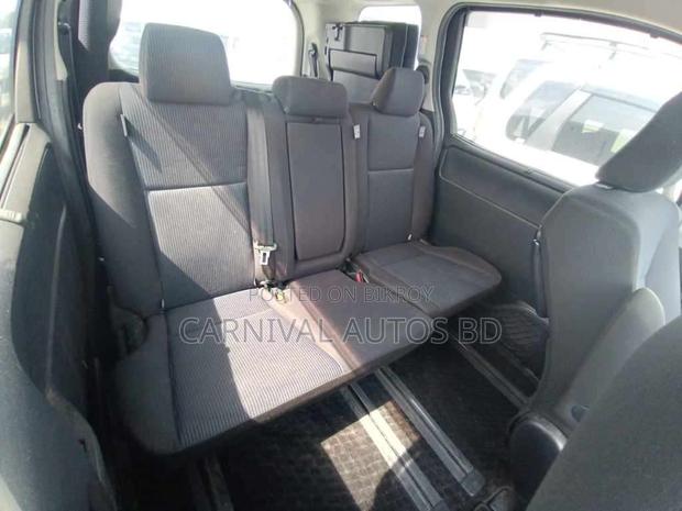 Toyota Noah X NON HYBRID SILVER 2020