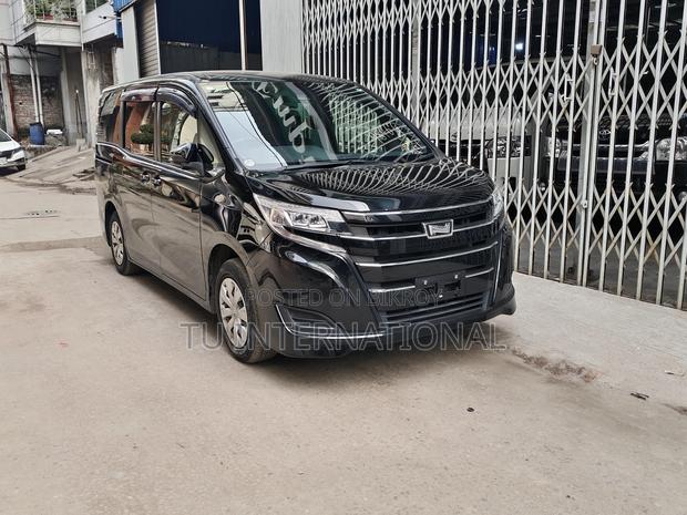 Toyota Noah 1DOOR KEY START 2020