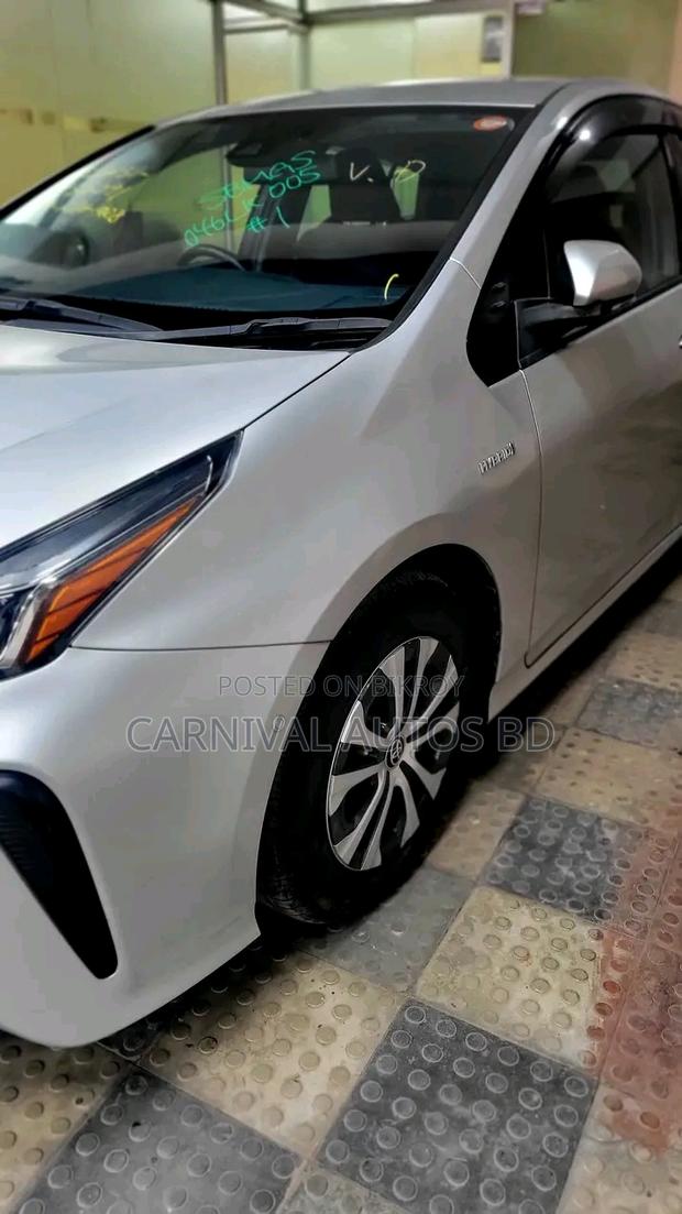 Toyota Prius A PACKAGE SILVER 2020
