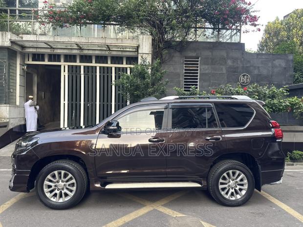 Toyota Prado Land Cruiser TX 2017