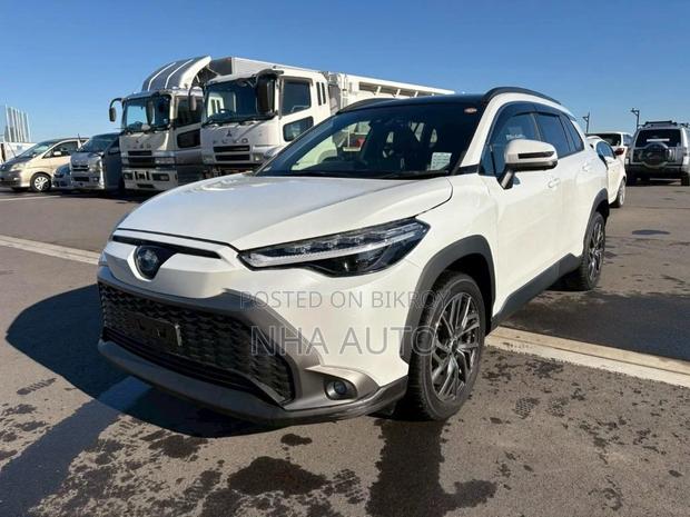 Toyota Corolla Cross Z LEATHER PANAROOF 2021