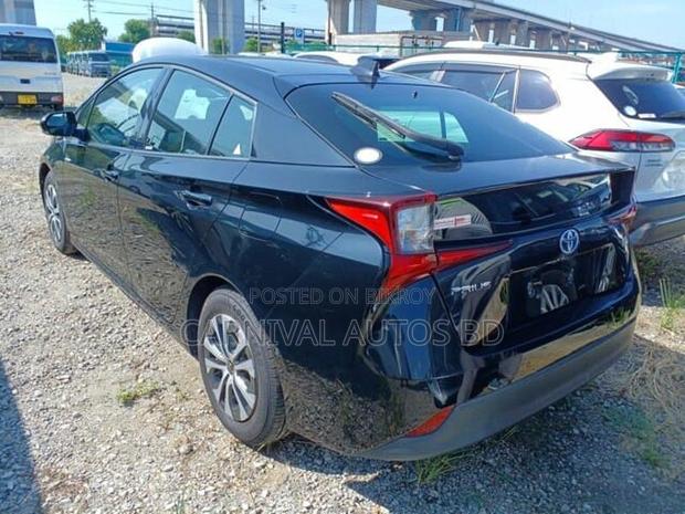 Toyota Prius A PACKAGE 2021
