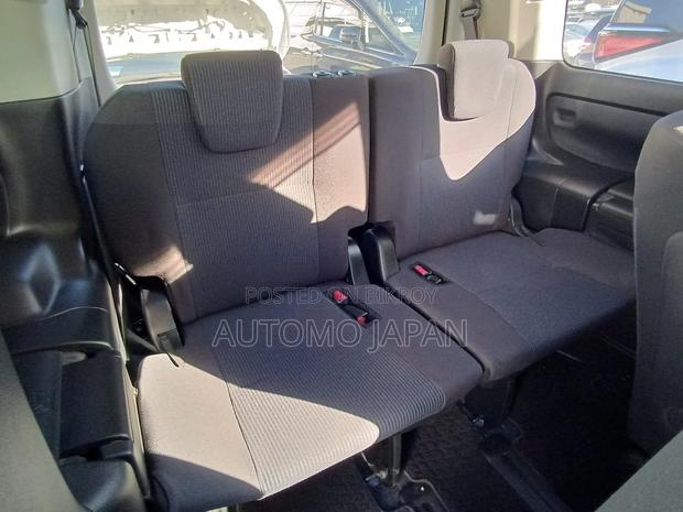 Toyota Noah X 2021