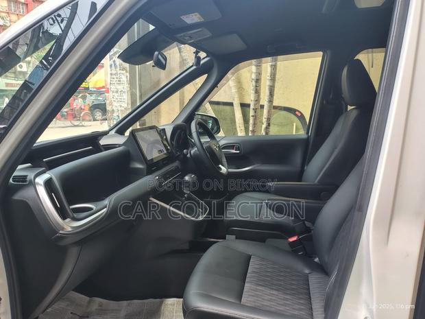 Toyota Noah SZ 2022