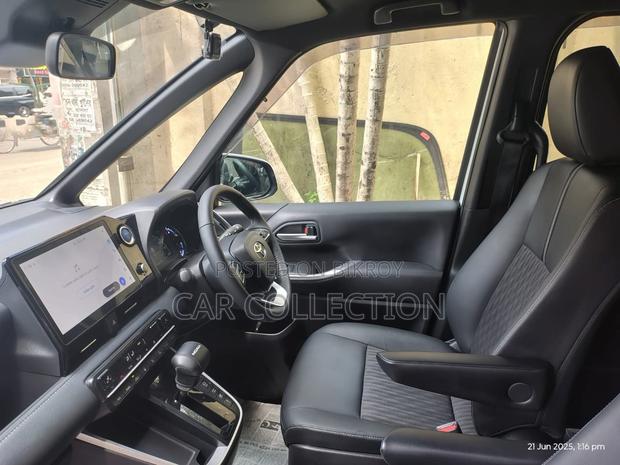 Toyota Noah SZ 2022