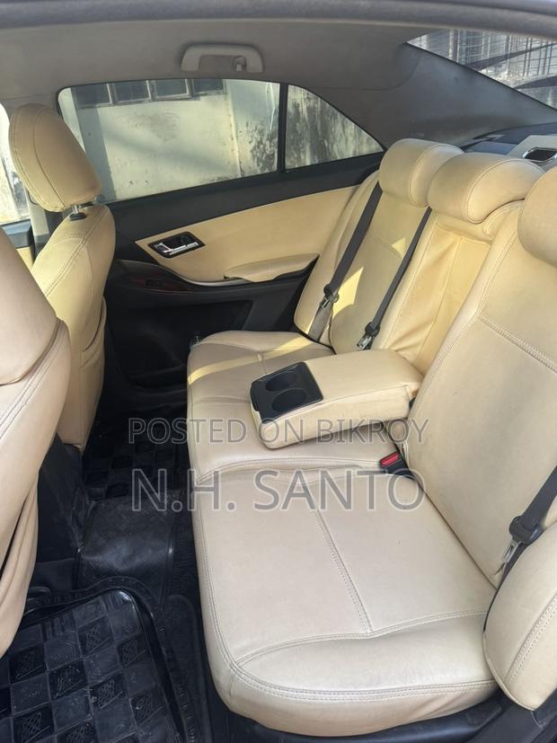 Toyota Allion . 2008