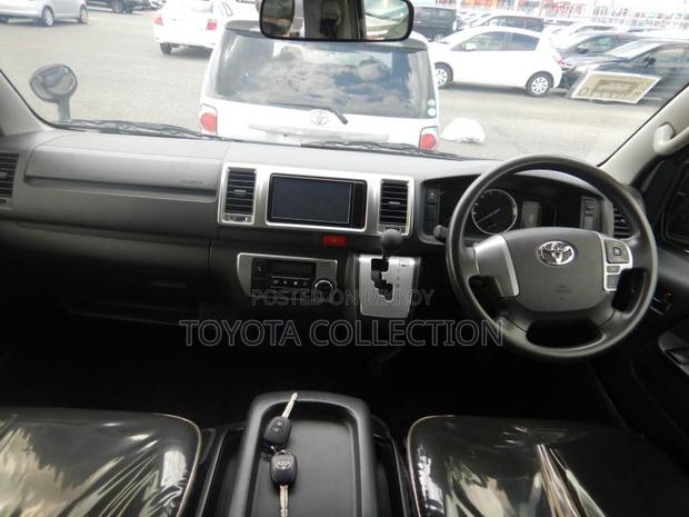 Toyota Hiace SUPER GL KEY START 2020