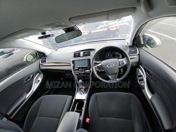 Toyota Premio FL 2020