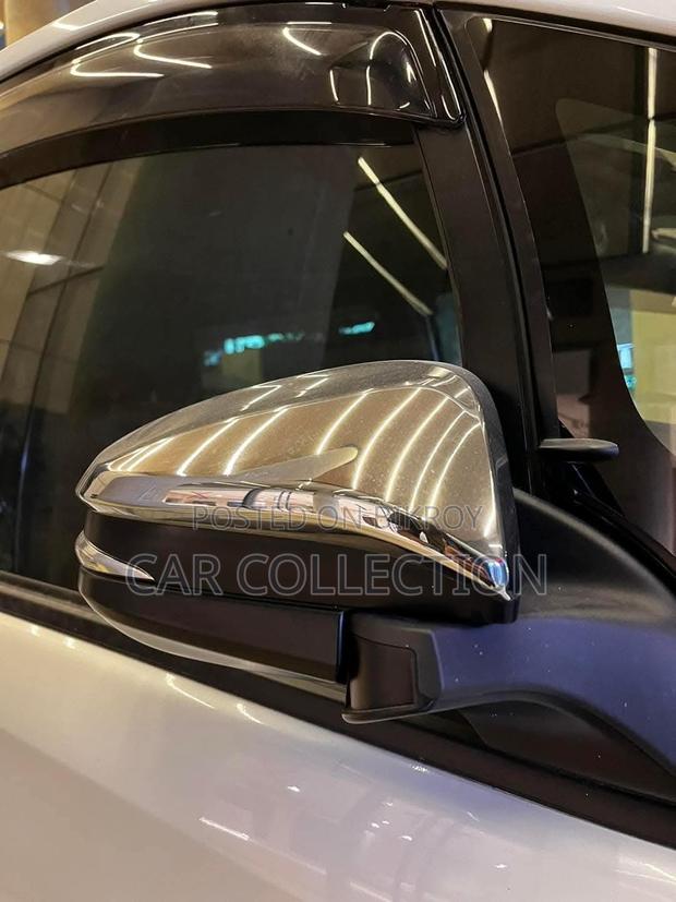 Toyota Voxy Zs Kiramik Pearl Hy 2020