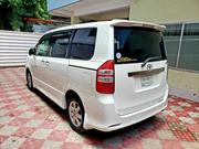 Toyota Noah SI GRADE PUSH 2013 for sale
