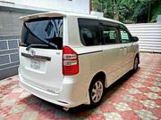 Toyota Noah SI GRADE PUSH 2013 for sale