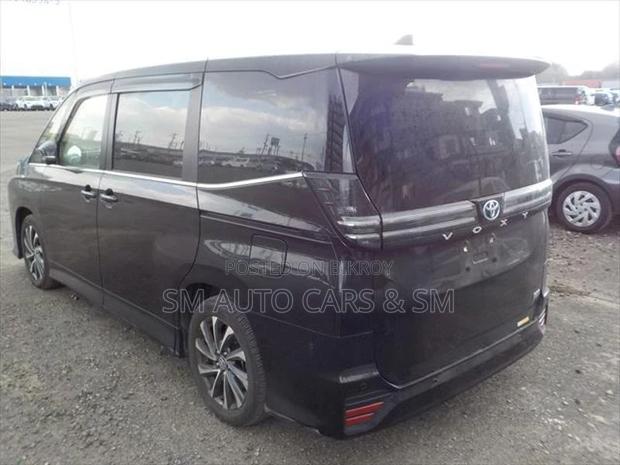 Toyota Voxy Hybrid SZ Black New 2022
