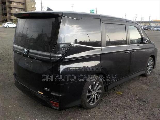 Toyota Voxy Hybrid SZ Black New 2022