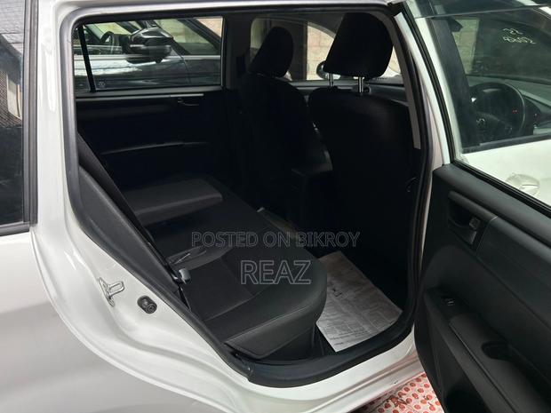 Toyota Corolla Fielder 1.5 Hybrid FWD 2020 White