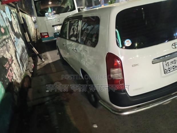 Toyota Probox Dx 2011