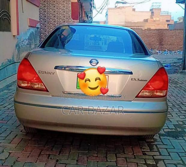 Nissan Sunny Ex Saloon Golden 2005 Gold