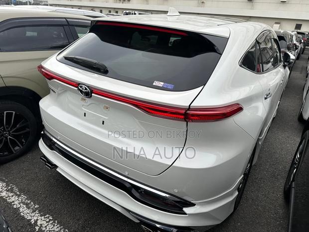 Toyota Harrier Z LEATHER NONHYBRID 2021
