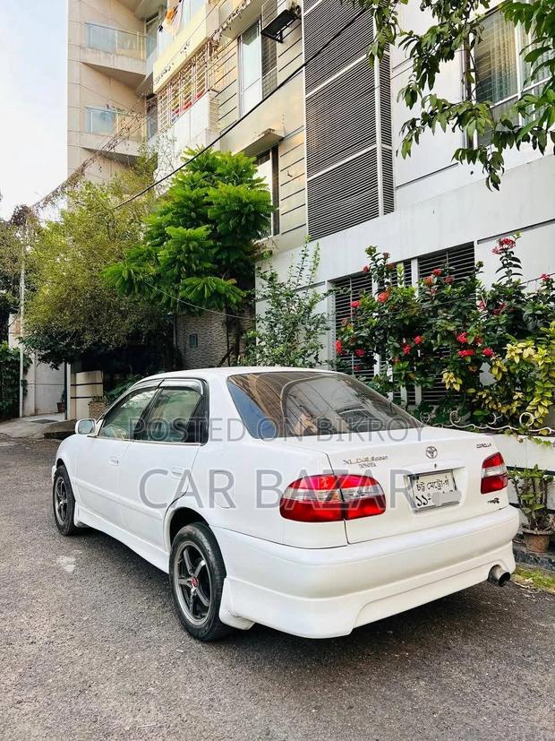 Toyota Corolla XE SALOON 110 1999