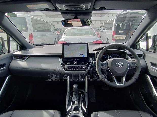 Toyota Corolla Cross Z Pearl Full Option 2024