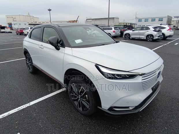 Honda Vezel E:HEV PLAY MOONROOF 2021