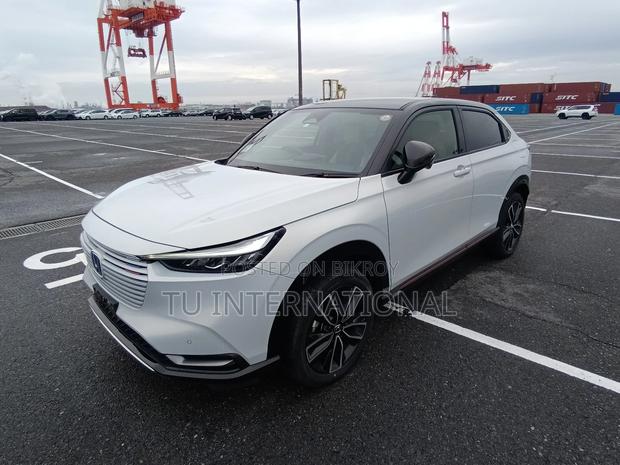Honda Vezel E:HEV PLAY MOONROOF 2021