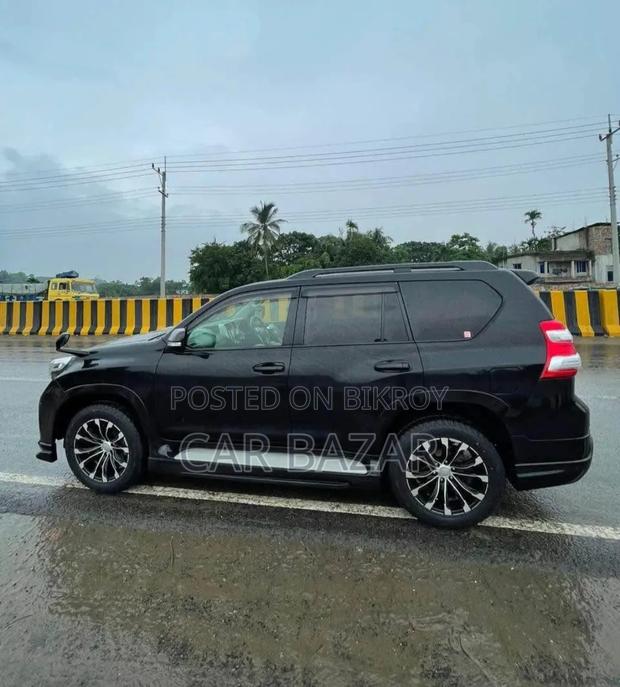 Toyota Land Cruiser Prado 7Seat Sunroof 2012