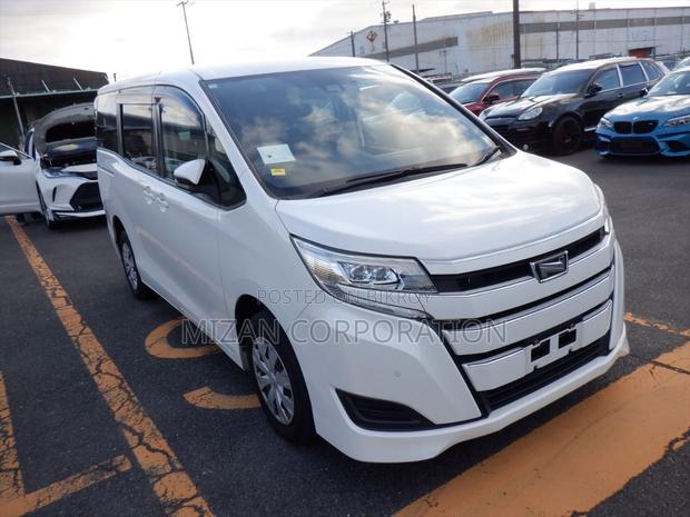 Toyota Noah X Package 2020