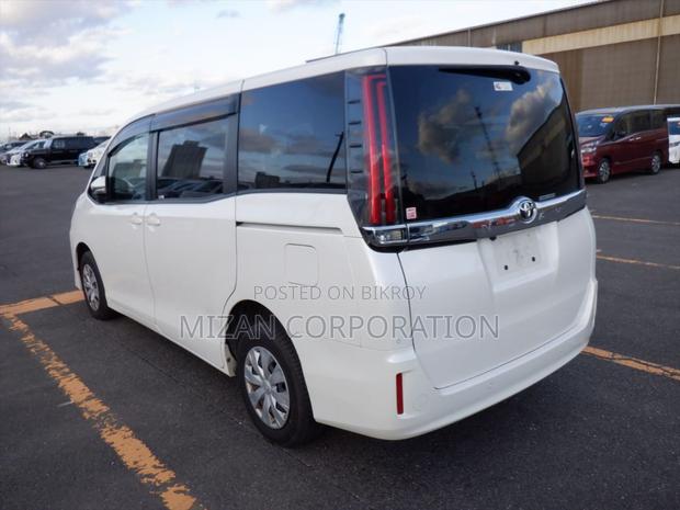 Toyota Noah X Package 2020
