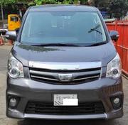 Toyota Noah X SMART MULTI VALVE 2013 for sale
