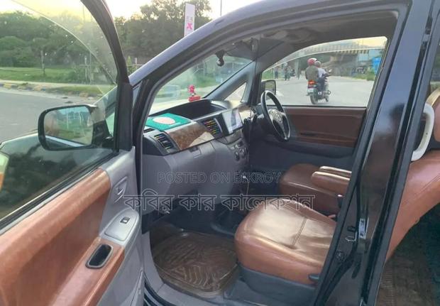 Toyota Noah x 2002