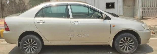 Toyota Corolla 1.5 Sedan Automatic 2002 Beige