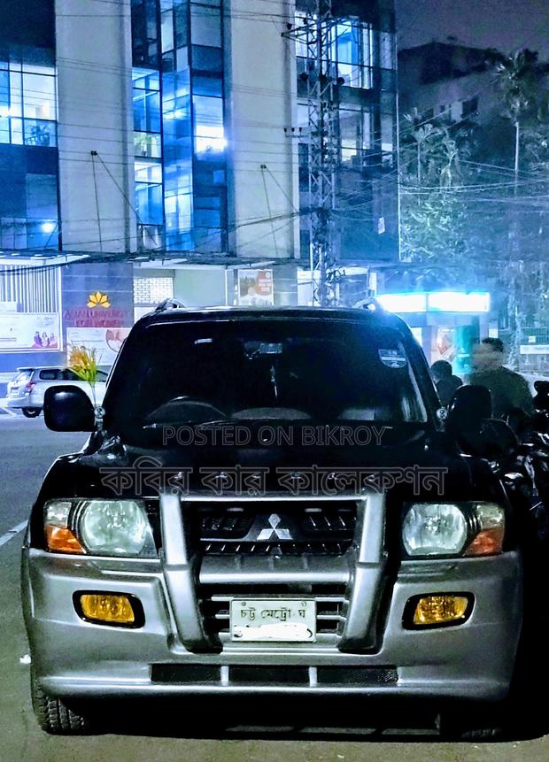 Mitsubishi Pajero V73 2003