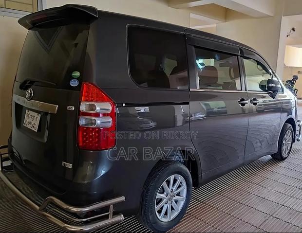 Toyota Noah Si MULTI VALVE PUSH 2012