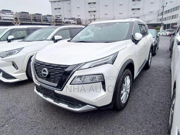 Nissan X-Trail NEW SHAPE HYBRID 2022