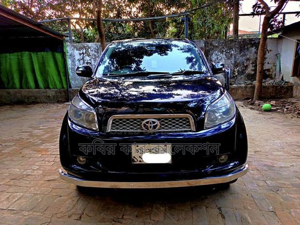 Toyota Rush black 2007
