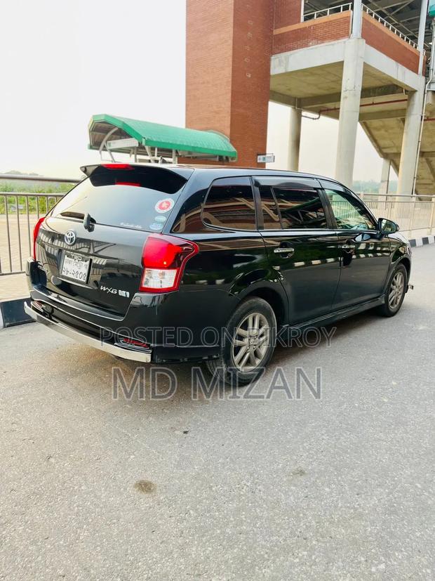 Toyota Corolla Fielder 1.5 Hybrid FWD 2013 Black
