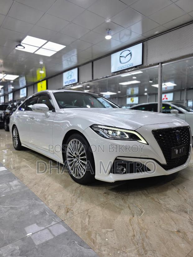 Toyota Crown 2020 Pearl
