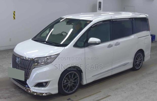 Toyota Esquire GI PREMIUM HYB 4.5PT 2021