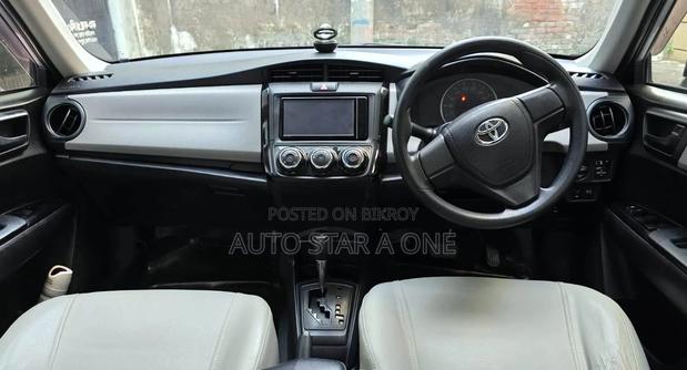 Toyota Axio Corolla X Cng 2013