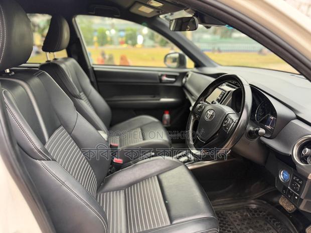 Toyota Fielder wxb hybrid 2018