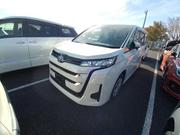 Toyota Noah Non Hybrid X Pearl 2022 for sale