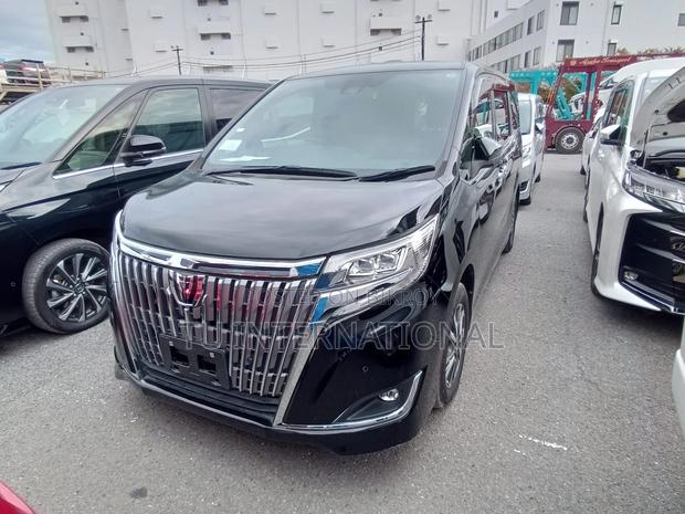 Toyota Esquire GI NON HV & SUNROOF 2020