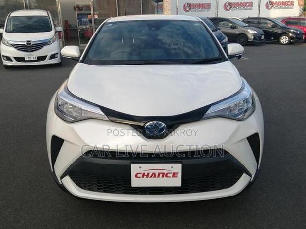 Toyota C-HR Hybrid S pre order 2021