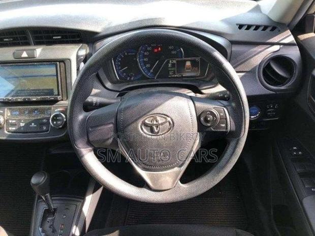 Toyota Axio Hybrid EX Silver 2020