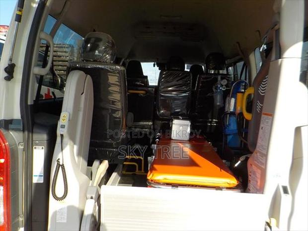 Toyota Hiace ambulance 2020