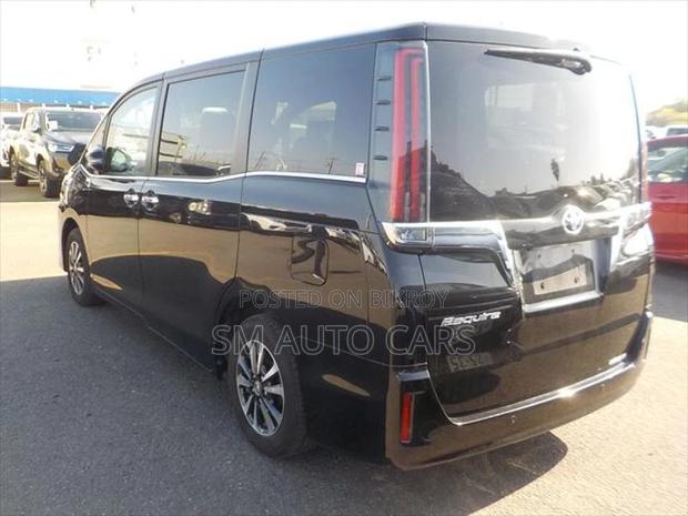Toyota Esquire Non Hybrid Gi Black 2021
